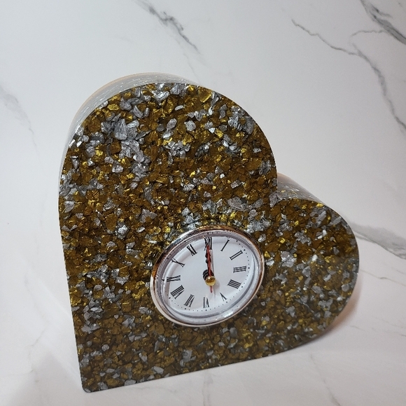 Resin Rock Clock - Picture 3 of 5